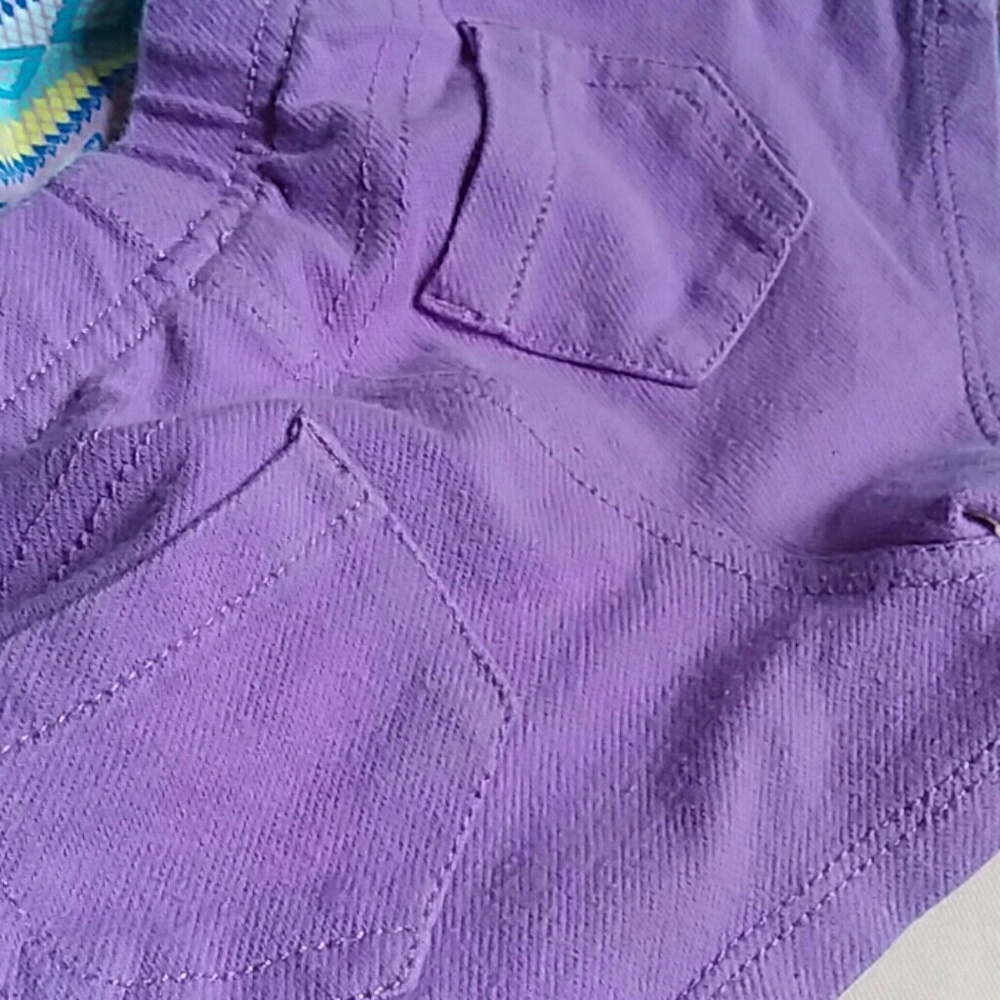 Top w/shorts - Picture 7 of 7